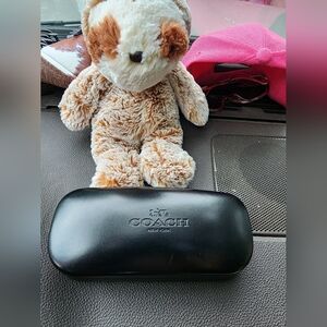 Coach sunglasses hard case with New Coach lens cleaning cloth
